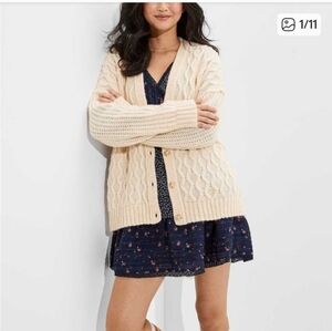 American Eagle Outfitters Women's Oversized Beige Cable Knit Cardigan Size XS